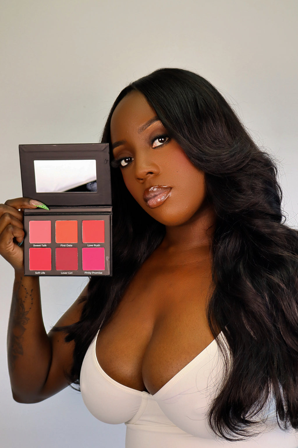 Luxx Blush Palette